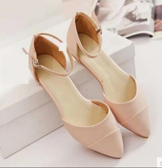 Chi indosserà le scarpe basse per le nozze? - 3