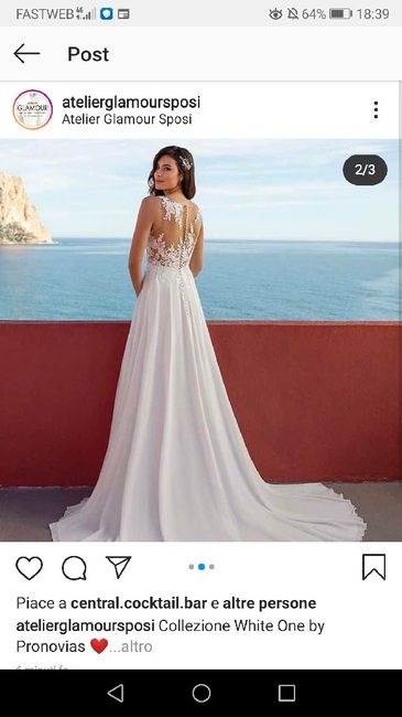 Acconciatura laterale o semiraccolto? 🙃 2