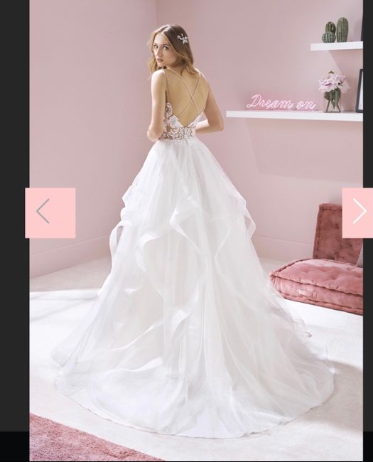 White one e Aire Royale by Pronovias ❤️ 18