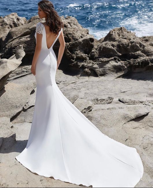 White one e Aire Royale by Pronovias ❤️ 53