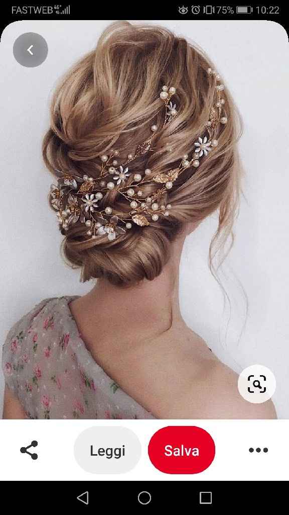 Acconciatura raccolta - 4