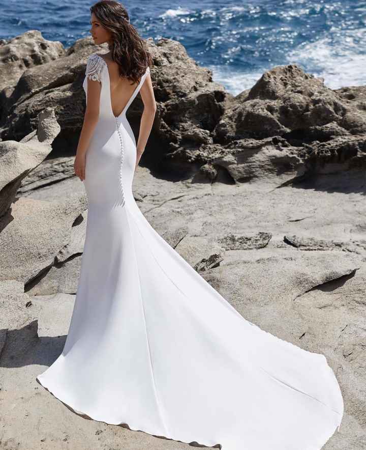White one e Aire Royale by Pronovias ❤️ - 53