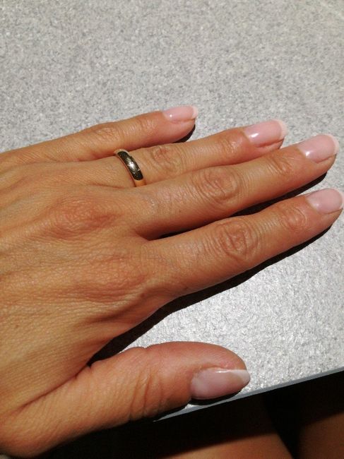 Che colore hai scelto per la tua manicure? 💅🏻 1