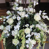 composione fiori per la chiesa