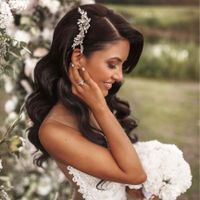 Accessorio capelli: bianco o colorato? - 1