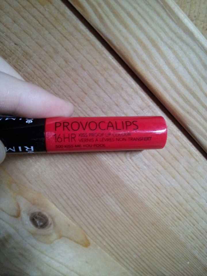 Rossetto rosso si rossetto rosso no? - 1