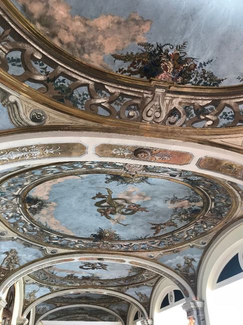 Soffitto sala per cena 