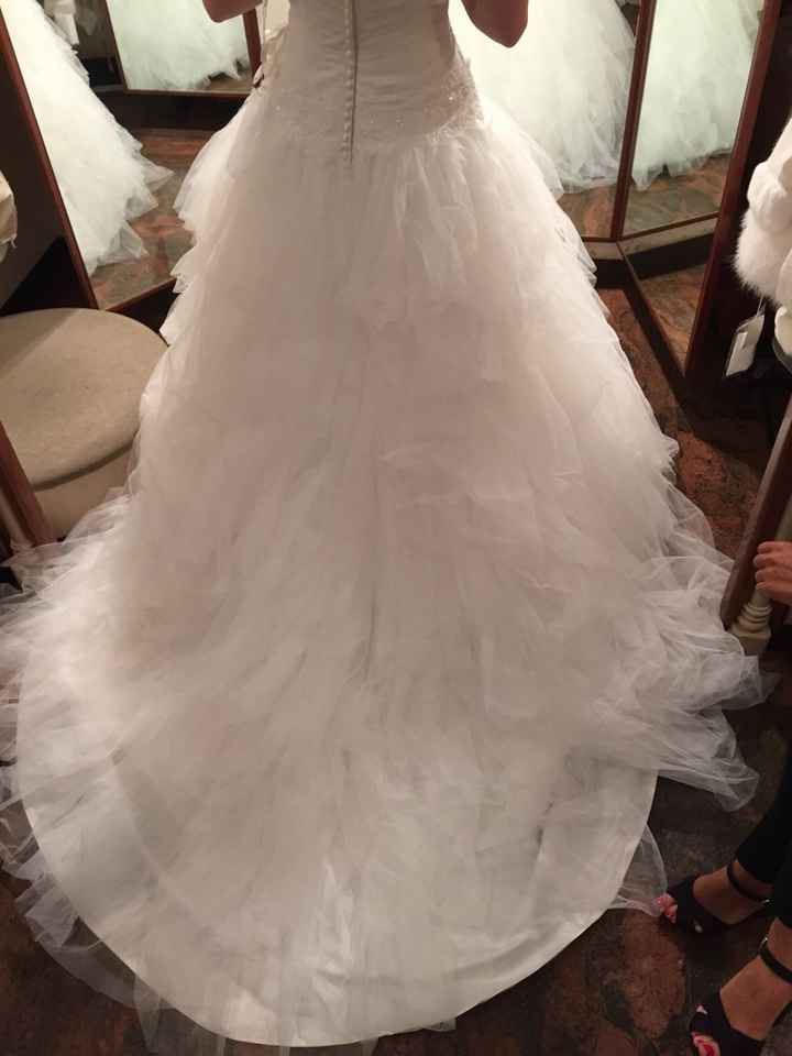 Mi fate vedere i vostri abiti? - 3