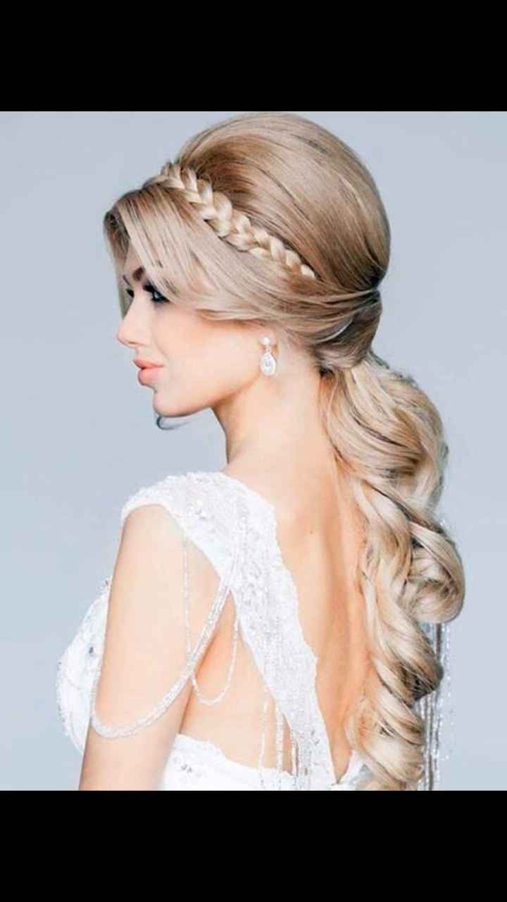 Acconciatura capelli lunghi