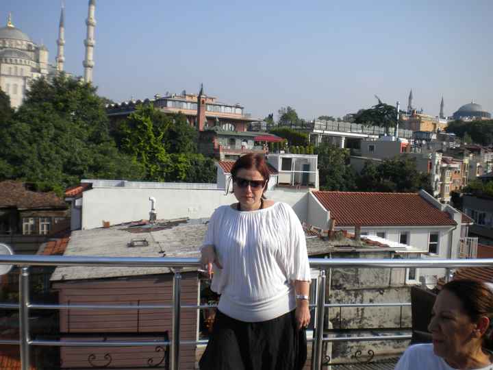 .........................................