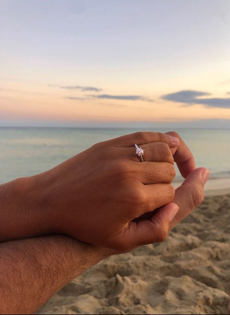 E ora mostraci una foto del tuo anello di fidanzamento! 12