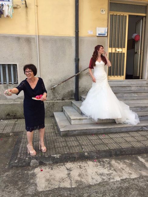 Io e mia mamma all'uscita di casa