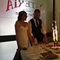 Io e il mio maritino davanti alla torta