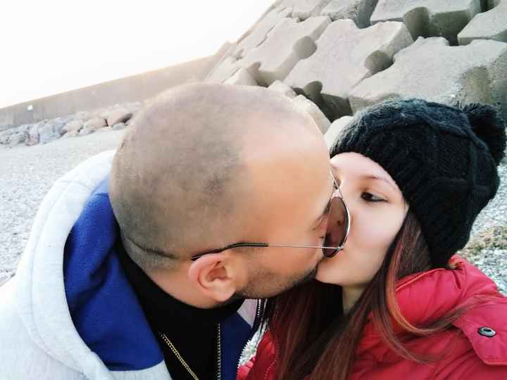 Postate una foto di voi due 👇 - 1