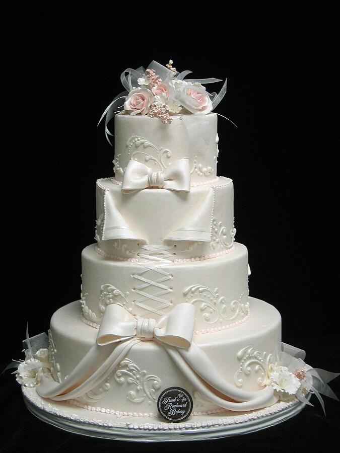 wedding cake.