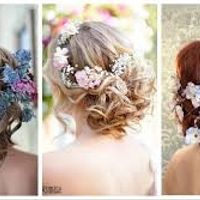 Fiori tra i capelli... meravigliosi!