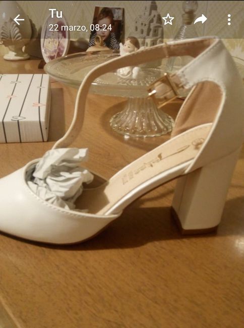 Scarpe e 2 abito √ - 4