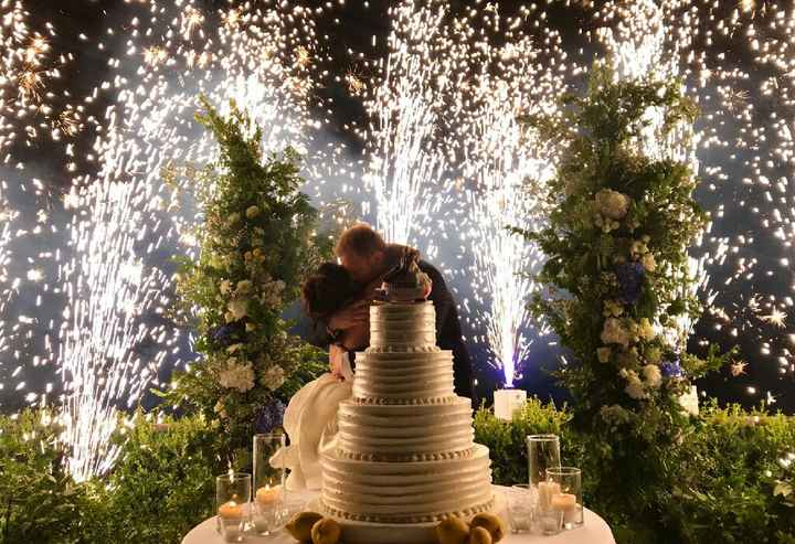 Torta nuziale minimal aiuto! - 1