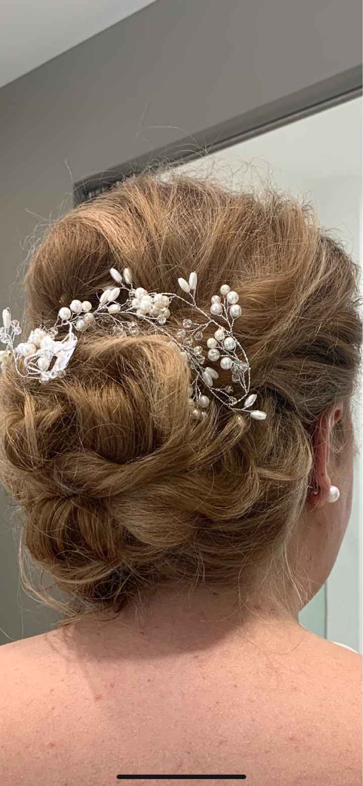 Il troppo stroppia? Accessorio capelli e/o velo? - 1