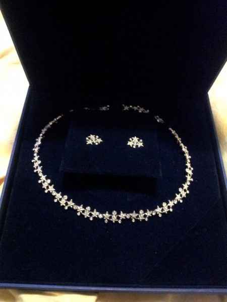 Collana ed orecchini....un consiglio!  - 1