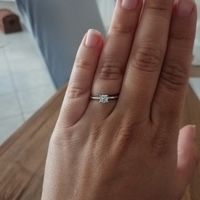 E ora mostraci una foto del tuo anello di fidanzamento! - 1