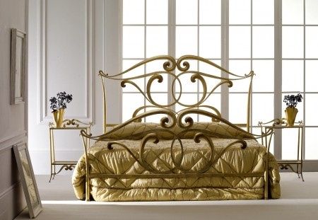 letto in ferro battuto foglia oro