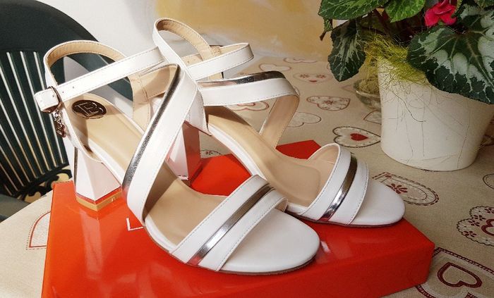 Le tanto temute scarpe - 1