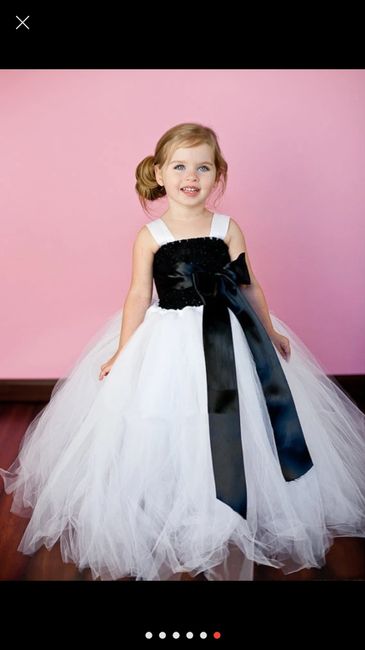 L'abito da damigella piccola di oggi 14/04/2016 - 1