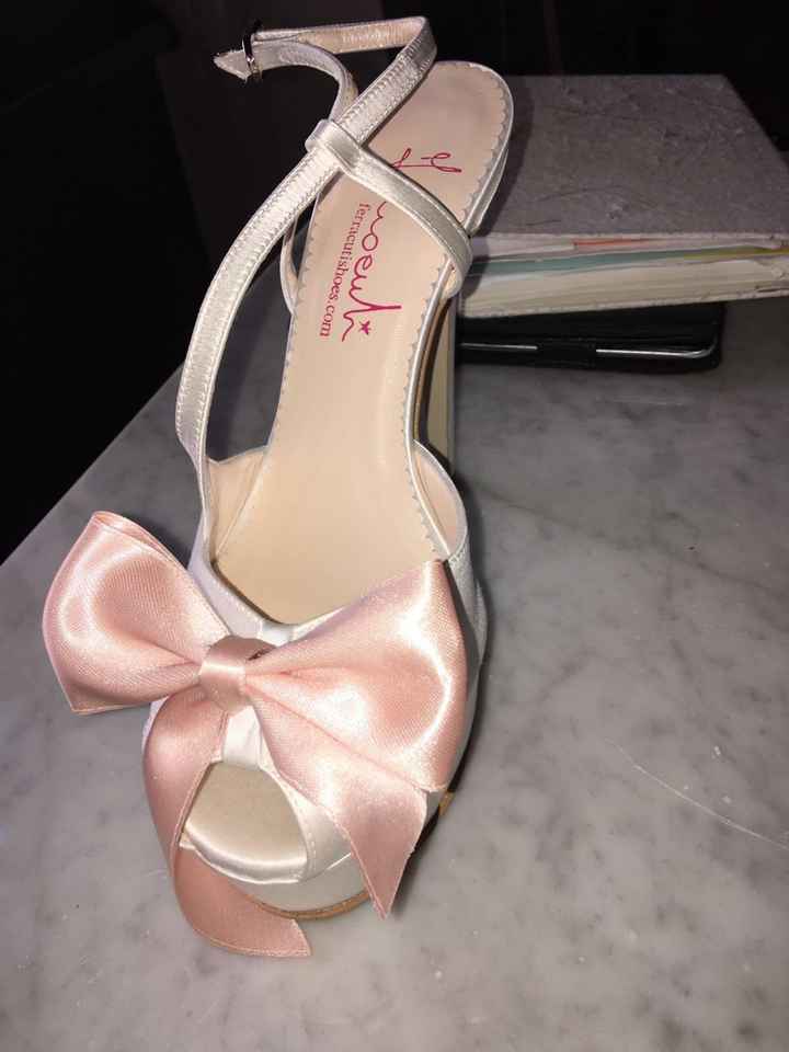 Sono curiosa di vedere le vostre scarpe. .. - 1