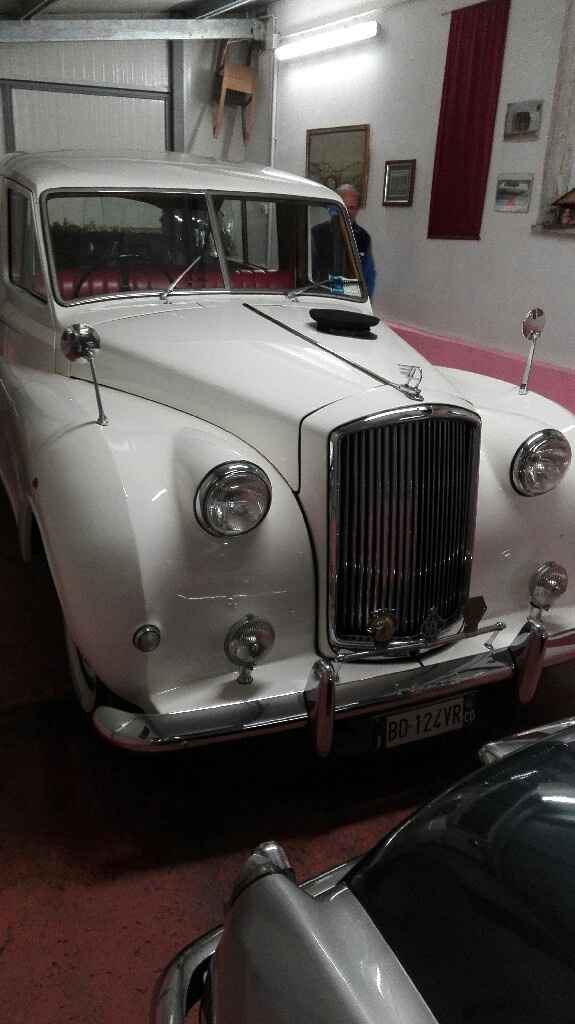 Abbiamo trovato la macchina.. vi piacee? - 1