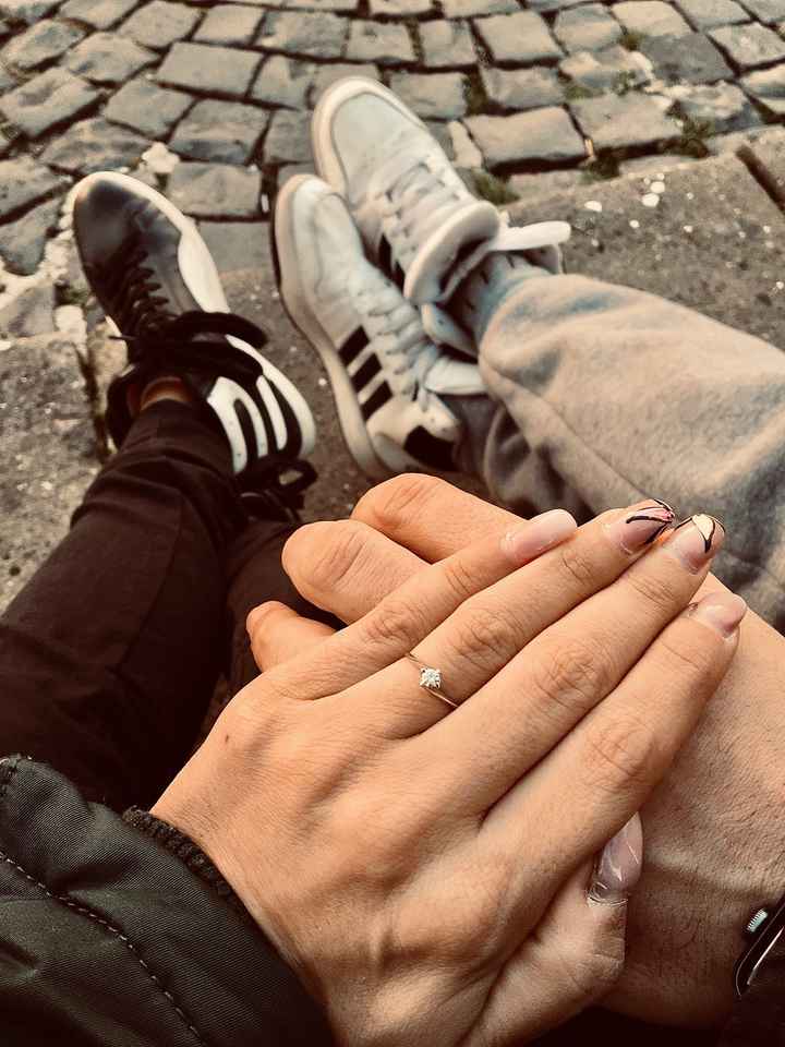 E ora mostraci una foto del tuo anello di fidanzamento! - 2