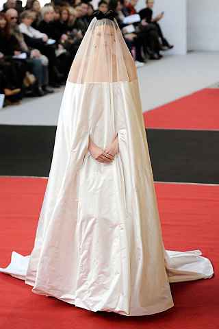 Vestiti da sposa... Più brutti di sempre 🤤🙈 - 3