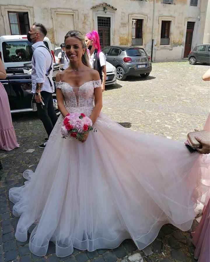 E alla fine il vostro abito com'è? - 1