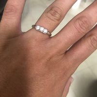 E ora mostraci una foto del tuo anello di fidanzamento! - 1