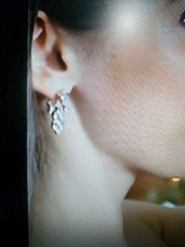  Help aiuto orecchini - 1