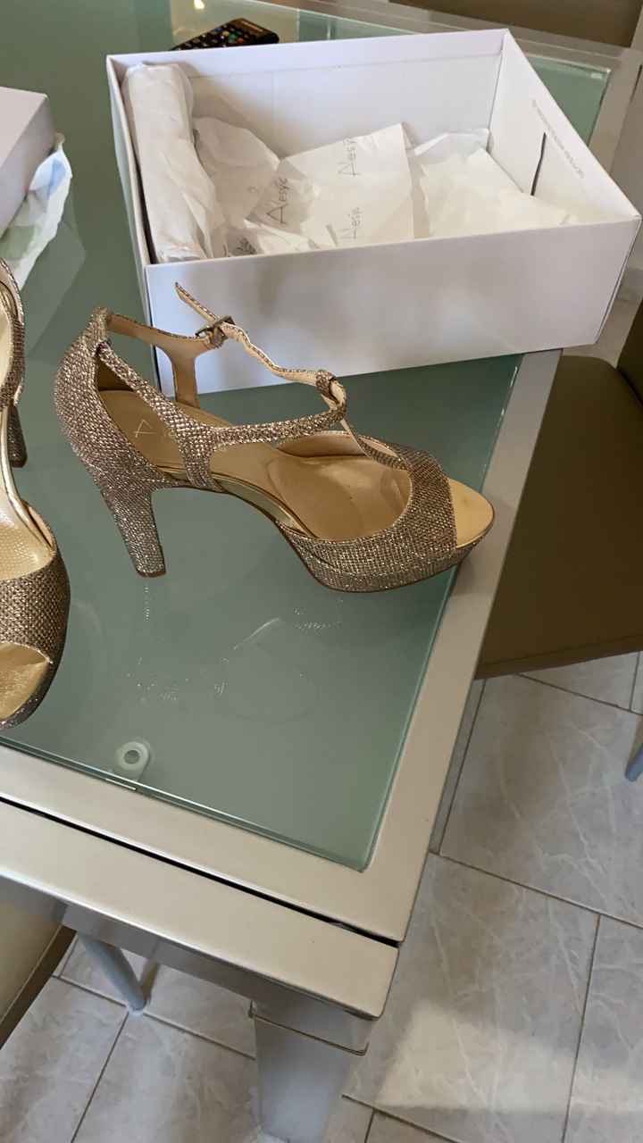 Scarpe trovate - 1