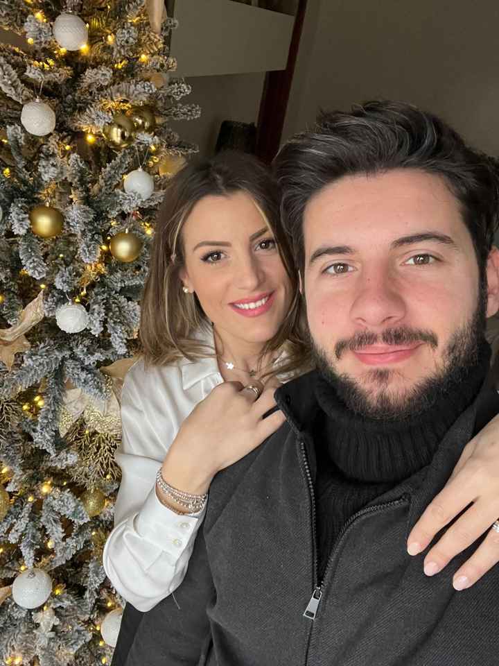 Postate una foto di voi due 👇 - 1