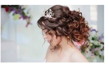 Acconciatura capelli ricci - 1
