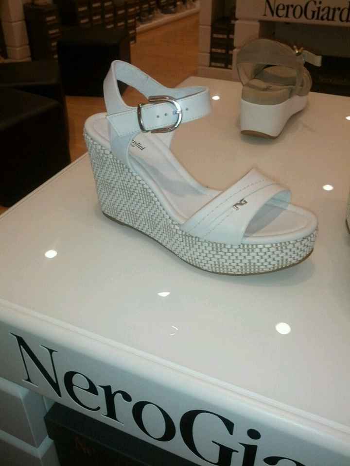 Scarpe di ricambio comode - 1