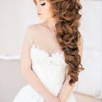 Pettinatura  e orecchini - 1