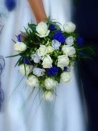 bouquet blu e bianco