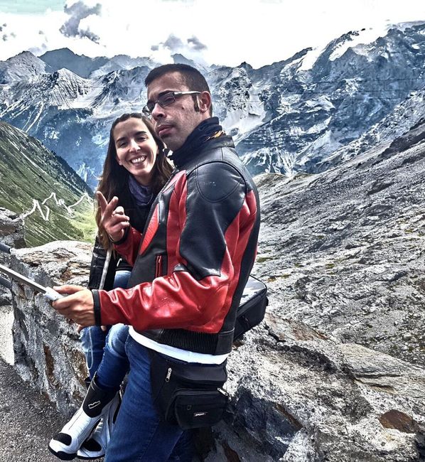 Ci appassiona la moto, uno dei momenti più belli è stato andare allo Stelvio