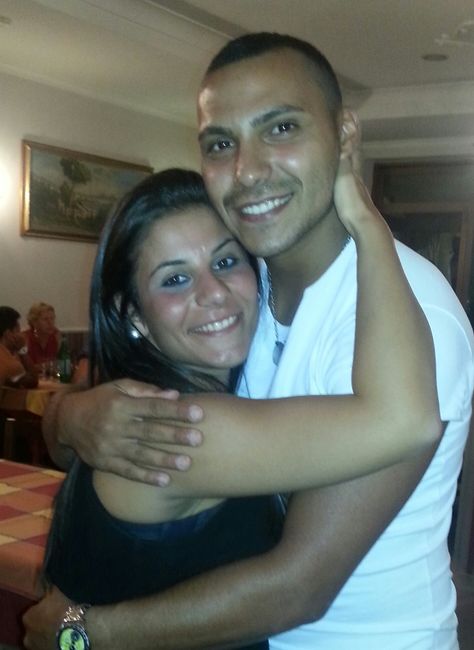 Sondaggio :) chi è il "bello"della coppia?  - 2