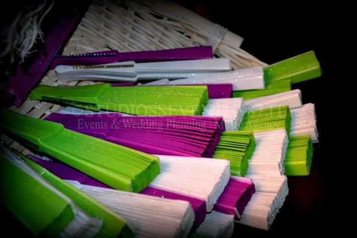 Verde bianco e fucsia