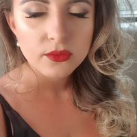 a -36 giorni ecco la prova trucco mi piace tantissimo non potevo rinunciare al rossetto rosso nel gi