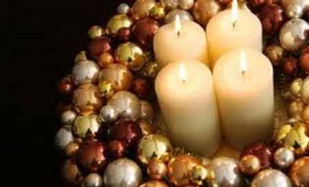 centrotavola palline e candele