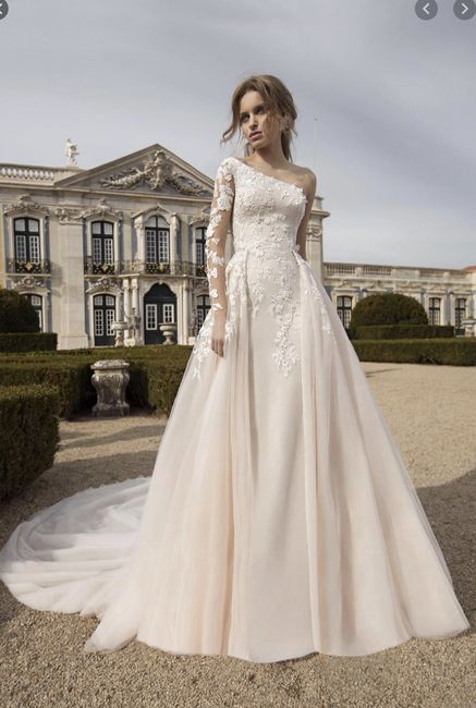 Gli abiti di nome Camilla... 10