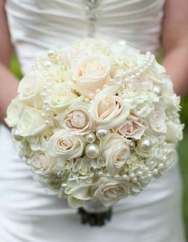 Bouquet di nozze colorato o total white? - 2