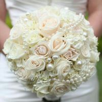 Bouquet di nozze colorato o total white? - 2