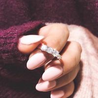 E ora mostraci una foto del tuo anello di fidanzamento! - 1